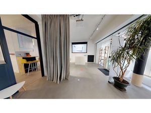 Location locaux professionnels 47 m² à Paris 18ème (75018)  2 163 €