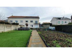 Vente Maison à Chemillé-en-Anjou (49120) : à vendre / 110m² Chemillé-en-Anjou