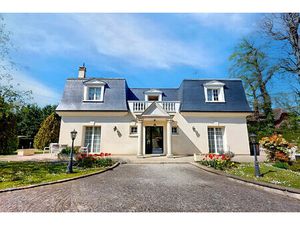 Vente maison 5 pièces  240.00m²  Lagny