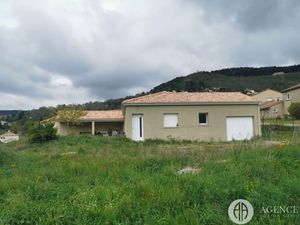 À Louer – Superbe Maison de Plain-Pied Meublée de 83 m² – Secteur de St Victor