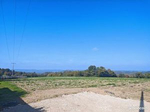 Terrain Viabilisé À Vendre - Saint-Chef (38)