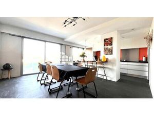 APPARTEMENT ENTIEREMENT RENOVE