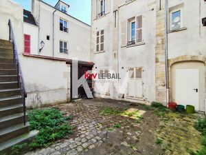 Duplex T5 98 m² avec cours commune et cave