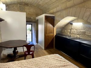 A louer  dans le coeur historique de Périgueux  bel Appartement T1 entièrement restauré