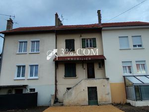 A Vendre Maison à rénover sur Beaumont Saint-Cyr 86490