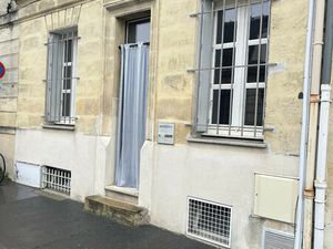 Échoppe bordeaux sans extérieur