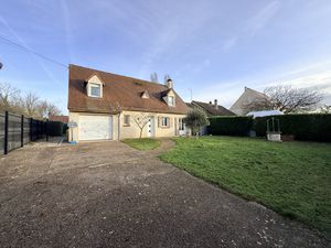Pavillon traditionnel avec jardin et grand garage