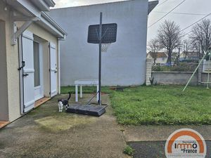 EN EXCLUSIVITE - MAISON RECENTE DE 2010 - 3 CHAMBRES  JARDIN ET GARAGE