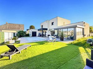 MAISON D’ARCHITECTE - 168 m² – 7 PIÈCES – 4 CHAMBRES