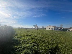 Terrain viabilisé- 834m2- Sérénac