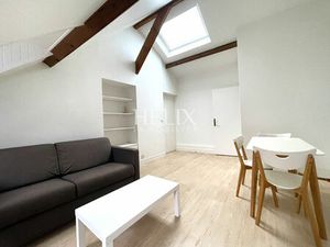 Appartement 3 pièces  parquet vélux neufs  le calme à Saint-Germain-en-Laye  2 mn du RER A