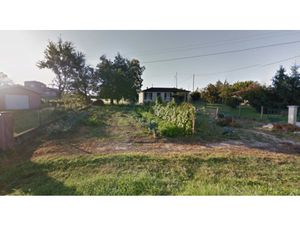 Terrain constructible de 575 m2 à Laroque (33)