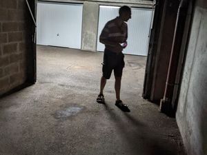 GARAGE FERME 25 m2 ST MARC-BD GAMBETTA