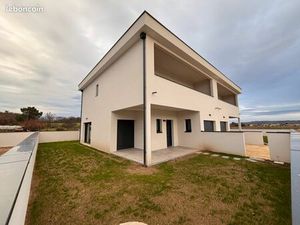 Maison neuve 5 pièces 140 m2 + garage