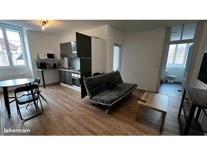 F2 meublé centre-ville en très bon état