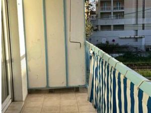 Golfe Juan  Charmant 2P Meublé 29.72m²  2ème étage  terrasse expo Ouest  proche centre vil