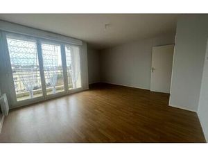 Location appartement  m² T-3 à Coulommiers  881 €