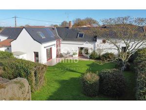 Maison de 230 m² habitable  Couffé