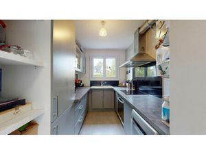 Appartement Bois d'Arcy 3 pièces 58.80 m2 + 1 cave + 1 parking extérieur