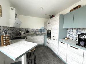MAICHE - APPARTEMENT F3 AVEC GARAGE