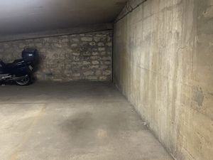 A VENDRE PLACE DE PARKING petite citadine BUTTES AUX CAILLES