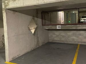 Place de parking vers maison blanche 75013 Paris