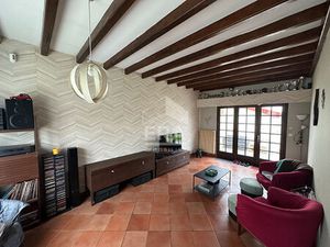 CHATEAUROUX - Proche centre - Masion T5 avec vie de plain-pied - Garage - Terrain.