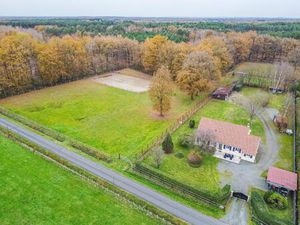 Maison 4 CHAMBRES- 1 4HECTARES - BOXES- CHAMPS ET CARRIERE