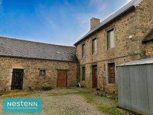 Maison à rénover  proche QUINTIN !