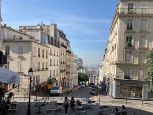 Location pure - 75018