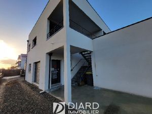 Location Bureaux et commerces à Liffré (35340) : à louer / Liffré