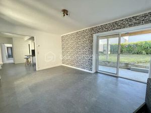 Maison de village de 80 m² à Malay-Le-Grand