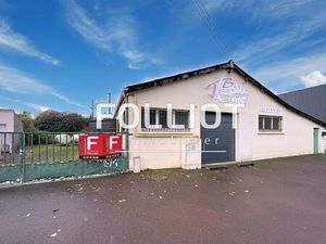 Vente Bureaux et commerces à Carentan-les-Marais (50500) : à vendre / 300m² Carentan-les-M