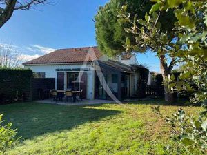 Vente Maison Piscine à Saint-Vincent-sur-Jard (85520) : à vendre Piscine / 43m² Saint-Vinc