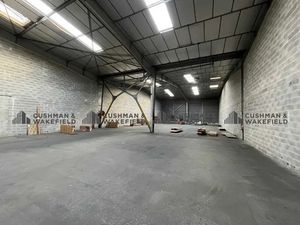 Rare sur le secteur  local à louer 13014