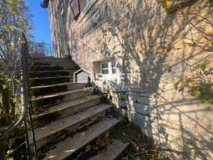 MAISON ANCIENNE A RENOVER 5 minutes BLIGNY SUR OUCHE  20 minutes BEAUNE  30 minutes CHALON