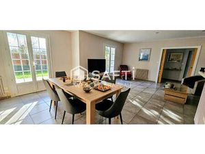 Maison de plain pied de 125m² habitables non mitoyenne très bien entretenue avec 3 chambre