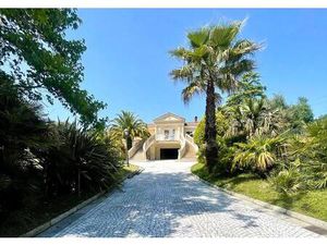 Maison 4 pièce(s) 235 m2