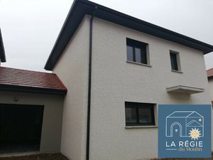 BELLE MAISON NEUVE MITOYENNE PAR LE GARAGE - BELLES PRESTATIONS