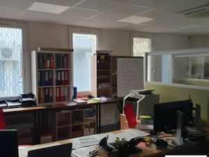 LOCAL D'ACTIVITE - BUREAUX A VENDRE