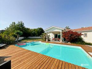 Maison familiale 155 m² à Ambarès-et-Lagrave 4 chambres  suite parentale  piscine  terrass