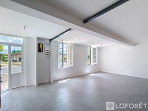 Saint-Martin-du-Bois - MAISON ENTIEREMENT RENOVE AVEC LE CHARME DE LA PIERRE