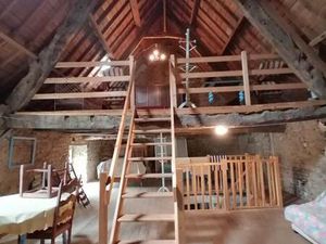 Charmante longère en pierre à rénover