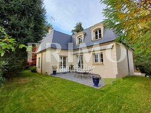 Limite Bourg la Reine - Maison 8 PIECES