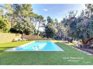 Maison Le Beausset 6 pièces avec piscine sur une parcelle de 5050 m2