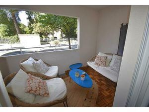 Appartement T3 avec terrasse et parking