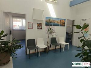 Location bureau SAINT-JEAN-DE-LUZ 140 m²
