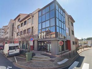 Vente bureau ROANNE 2 151 m²