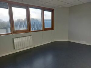 PLATEAU DE BUREAU 145M²