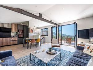 Maison de ville en duplex avec vue mer